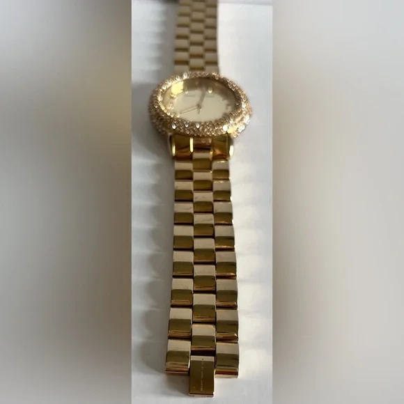 Marc by Marc Jacobs Gold Tone Crystal Watch Discover the allure of the Marc Jacobs gold Stainless Steel  main image 2